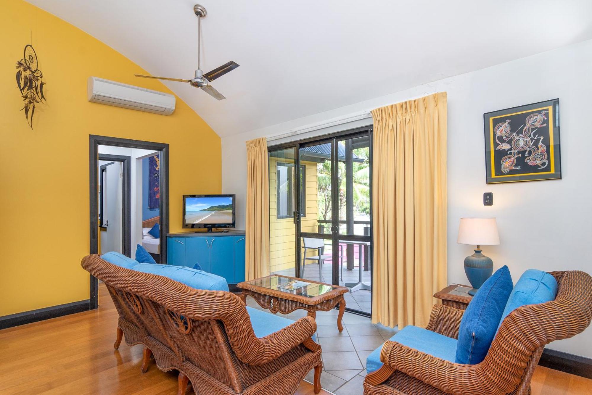 Dreamcatcher Beach-Side Apartments Порт Дъглас Екстериор снимка